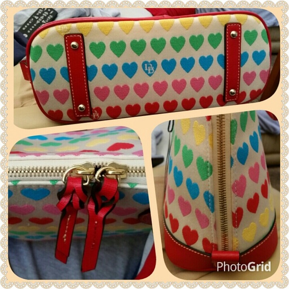 ✨NEW✨❤️💕💖Dooney & Bourke VALENTINE’S HEART Zip-Zip Satchel💖💕❤️ - Picture 2 of 3